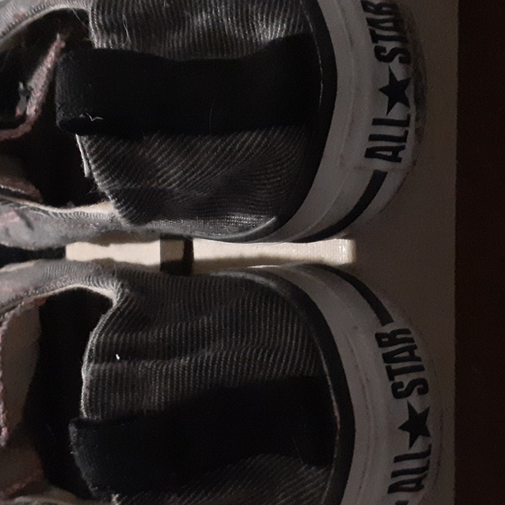 Converse - Picture 4 of 4